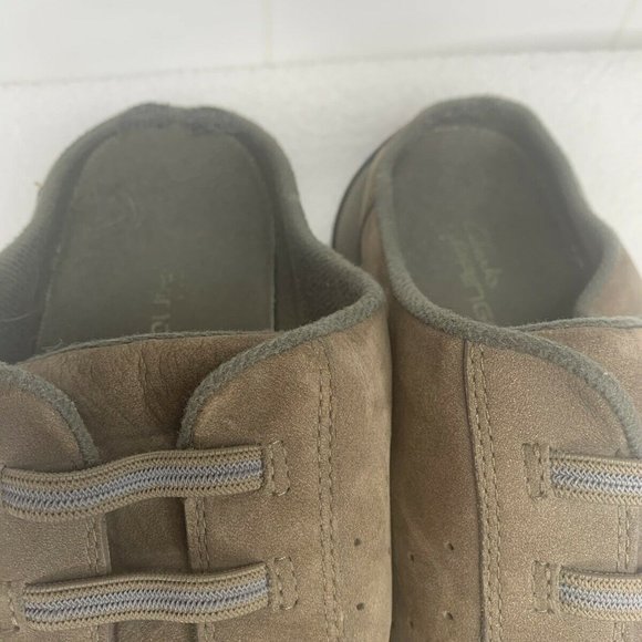 Clarks Springers Size 10 Slip on Brown Comfort - Picture 4 of 7